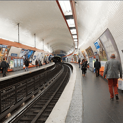 METRO SAINT MICHEL PARÍS – FRANCIA