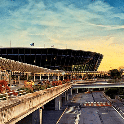 AEROPUERTO DE NIZA – FRANCIA